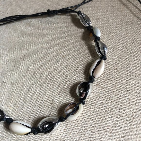 ASOS Retro 90s Paua Abalone shell Choker necklace - Picture 5 of 7